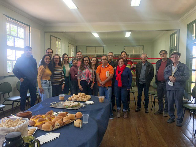 Café com História: uma deliciosa mesa de café e a história de Resende Costa