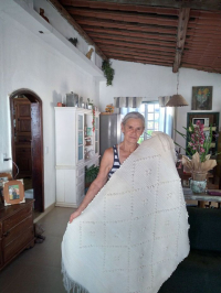 Ester Mendonça, pioneira em loja de artesanato em Resende Costa