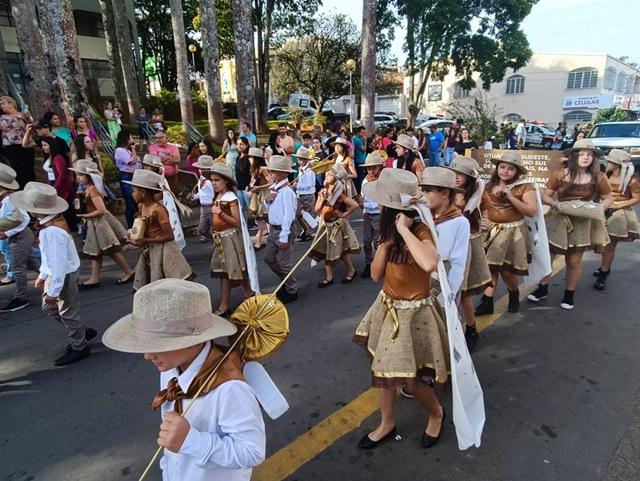 Nova Resende completa 98 anos de história