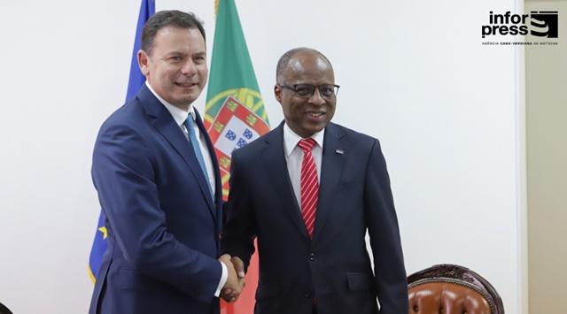 Praia: Portugal e Cabo Verde assinam acordos de microcrédito, climático e laboral