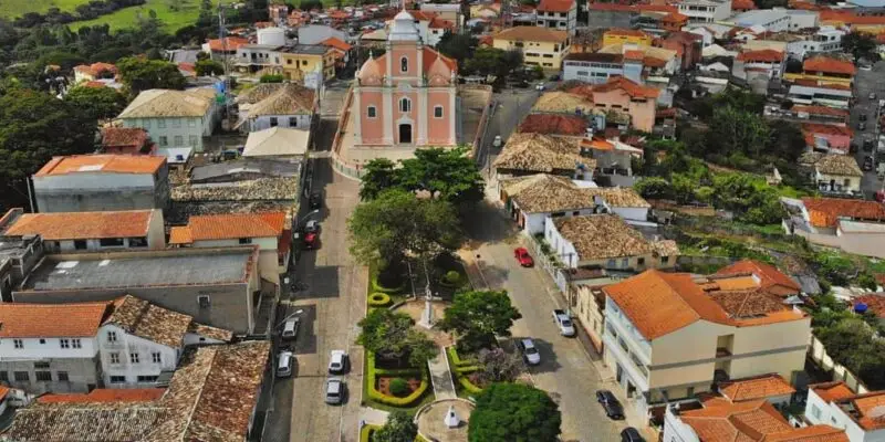 Resende Costa: município divulga o Calendário Cultural e Turístico de 2025